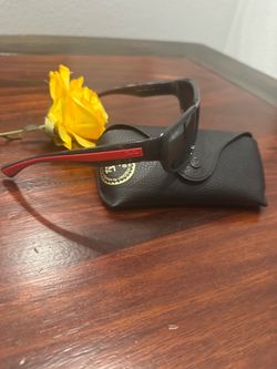 100% Authentic Ray Ban Sunglasses With Case ! For Men