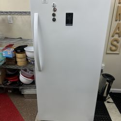 Insignia Refrigerator Or Freezer