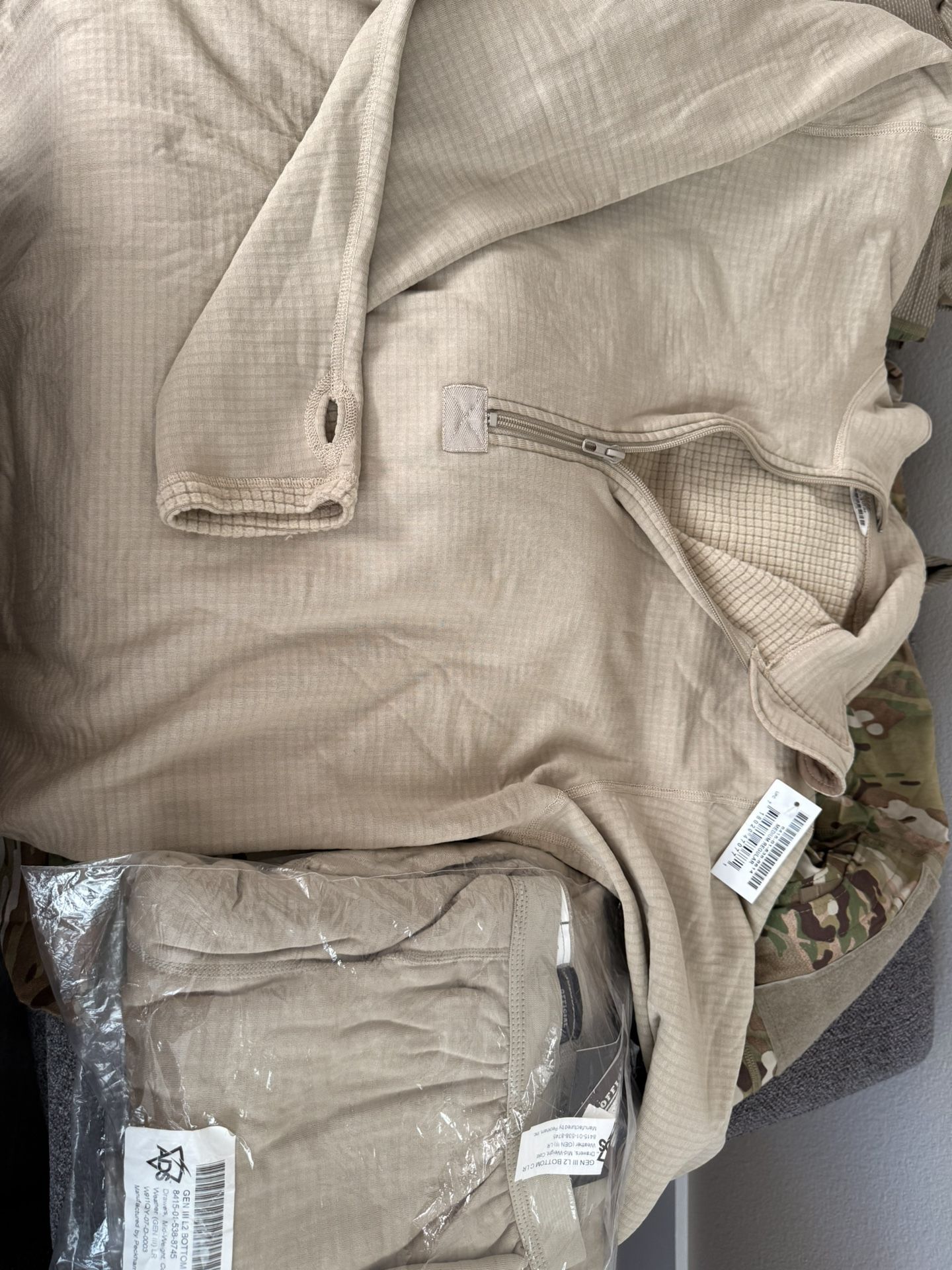 Military fleece top and bottom set Size M