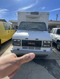GMC Vandura 3500 HD