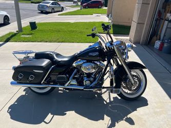 2005 Harley Davidson Road King Classic