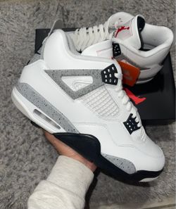 Air Jordan 4 Retro