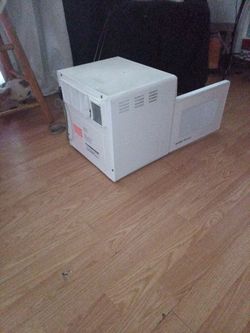 Sharp half pint carousel microwave