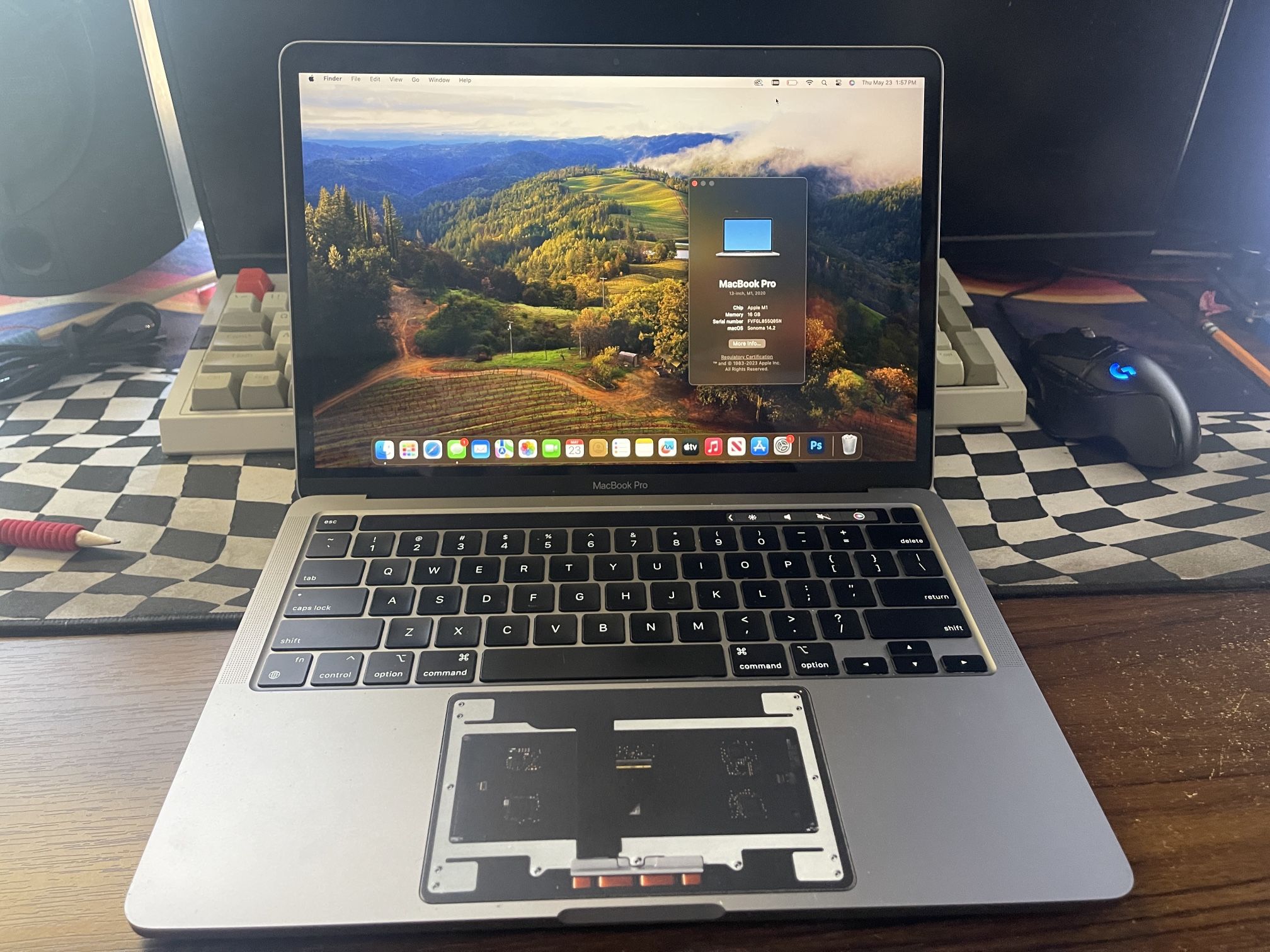 M1 MacBook Pro 16gb Ram (READ DESCRIPTION!)