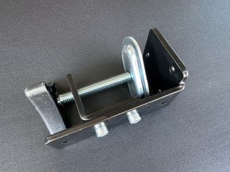 Heavy duty c-clamp desk mount