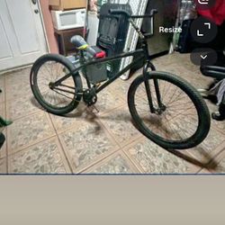 24 Inch Bike.2 Wheel gang Bars.maxxis Back Wheel And Street Co Seat