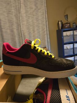 New in box-men's Air Force 1-size 11