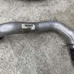 03-07 Ford F-250 F-350 6.0l turbo intercooler metal pipe w/boots OEM 