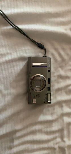 Fuji 700 digital camera