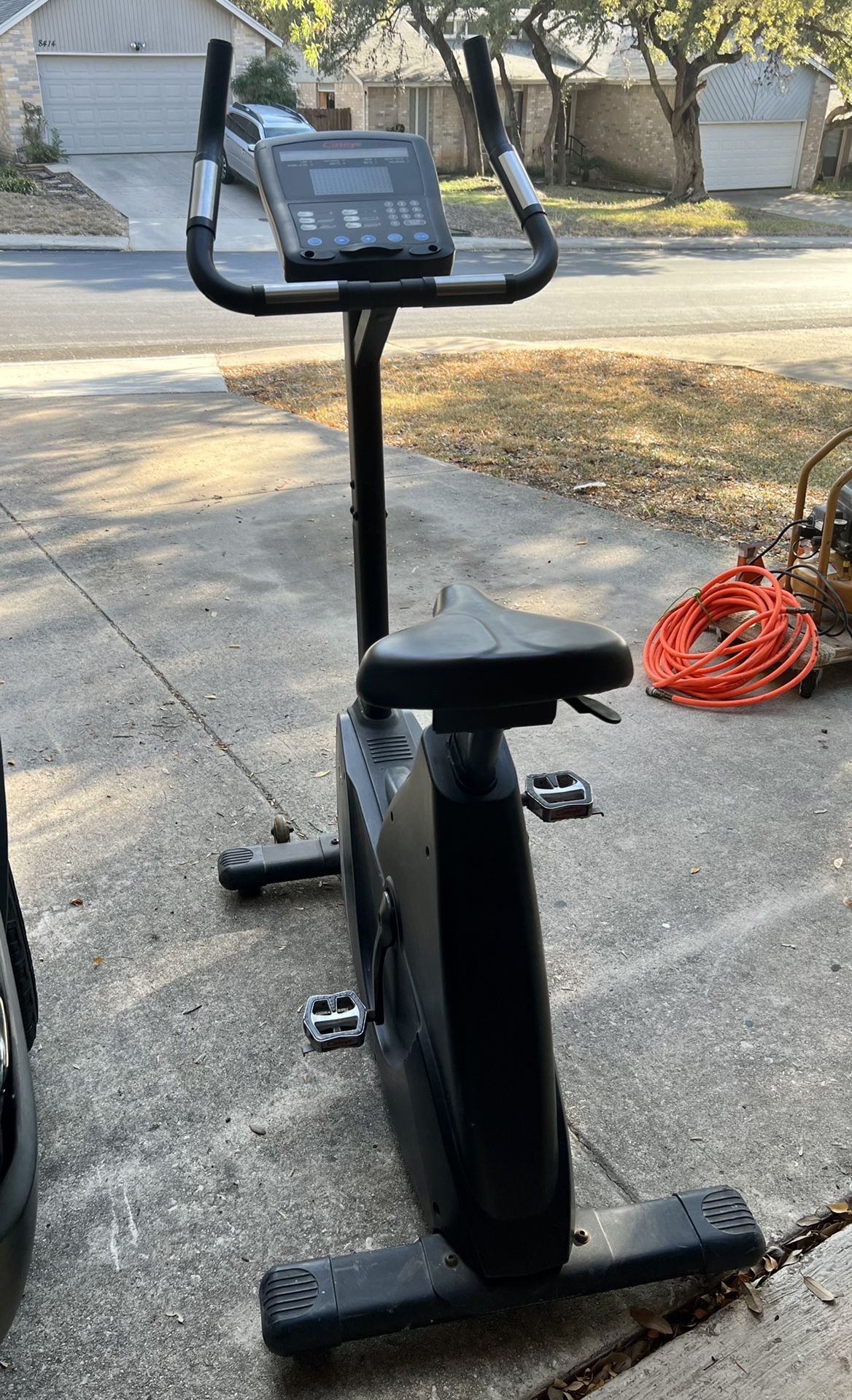 true es 9.0 upright bike