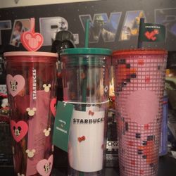 Starbucks Cups 