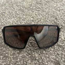 sutro oakley sunglasses, Heatwaves sunglasses, Nevermind White Sunnie glasses all 3 for 130