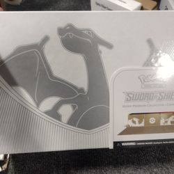 Pokemon Charizard Premium Collection 