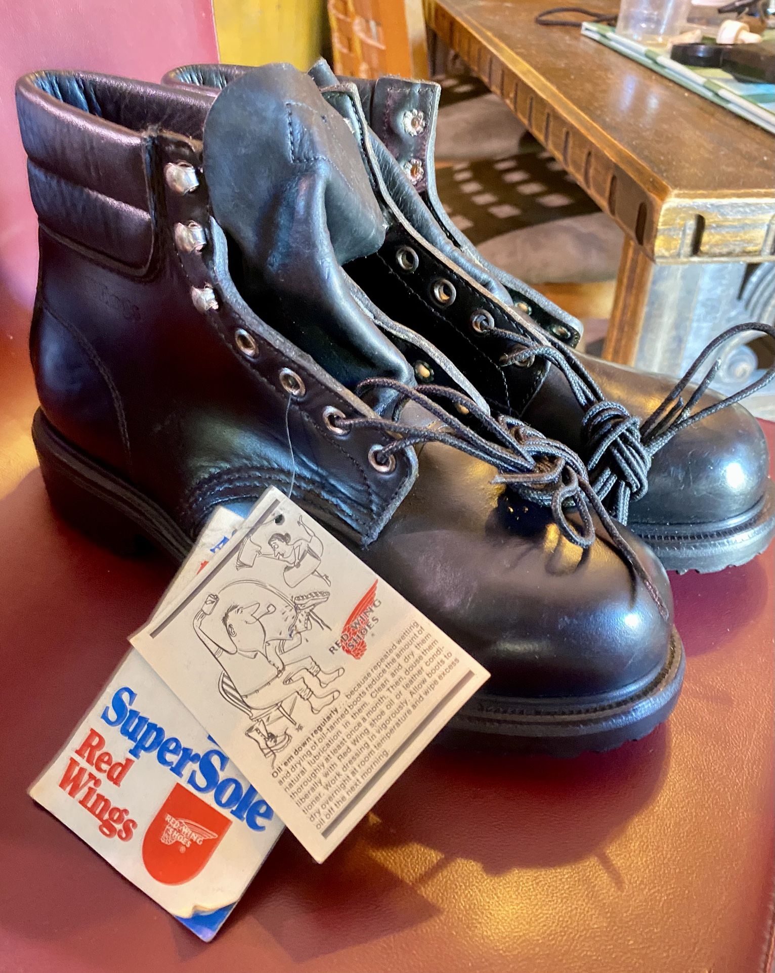 RED WING 2243 SUPERSOLE ROUND TOE BOOTS Men’s‎ Size 7