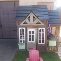 KIDS PLAY HOUSE 