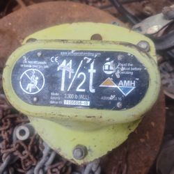 Carucha/ Chain Hoist Crane 