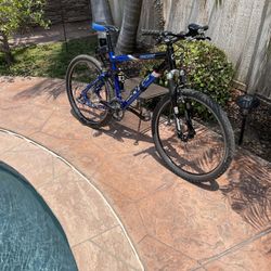 Giant mountain bike like new Rock Shocks Full suspension $699