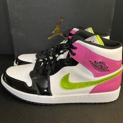 Jordan 1 Mid White Black Cyber Pink DS Size 12