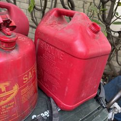 5 Gallon Gas Cans