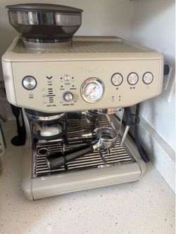 Breville Barista Express Impress Espresso Machine