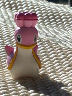 Rare Pokemon SHELLOS FIGURE 2" Tomy Nintendo Toy