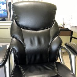 Office Chair/ Gaming