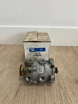 Bendix 286171N E-6 Brake Valve Assembly Air Brake Valve New Open Box OEM
