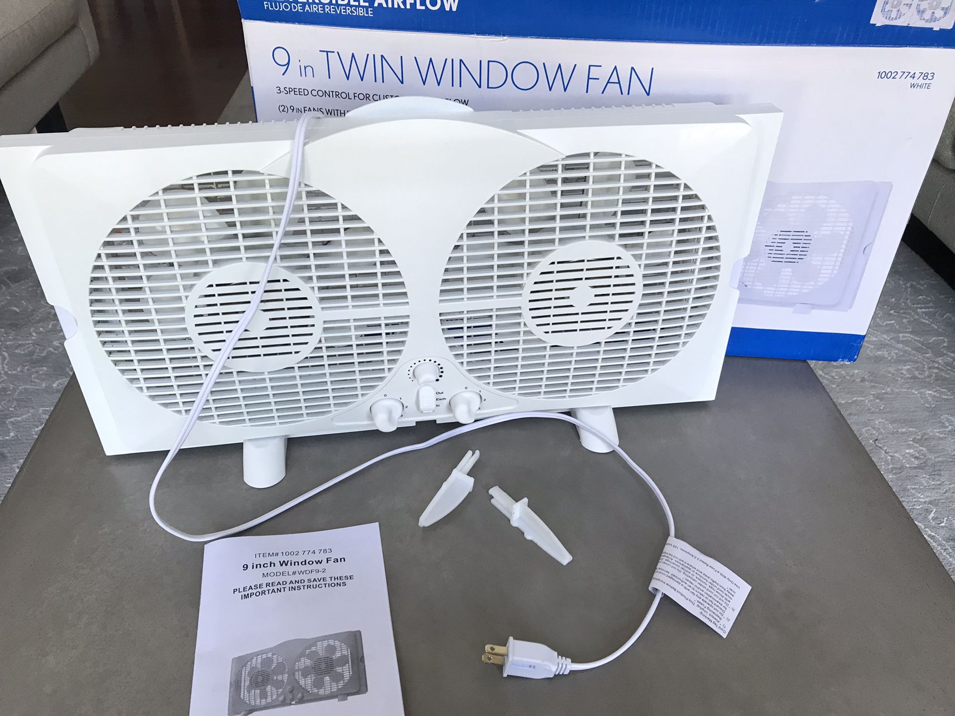 9 inch twin fan - reversible airflow, 3 speed