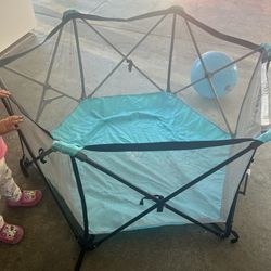 Play Pen Easy To Storage