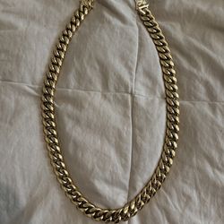 14k GOLD PLATED Cuban link chain (BRAND NEW) (GOLD PLATED)