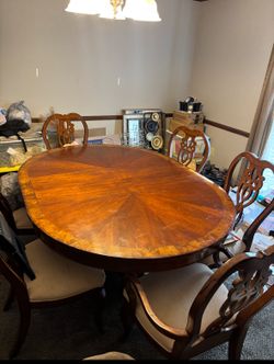 Dining Table w/ 6 chairs