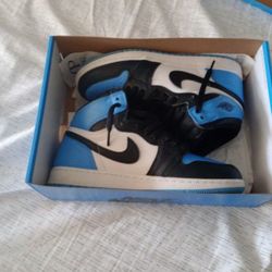 Jordan 1 UNC Toe Size 7