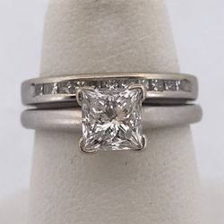 18k white gold 1.18ct Diamond Ring set size 4.75