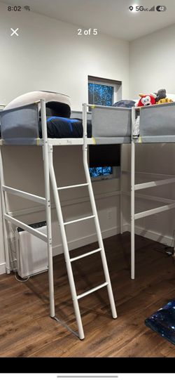 Twin loft