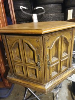 Mueble de madera