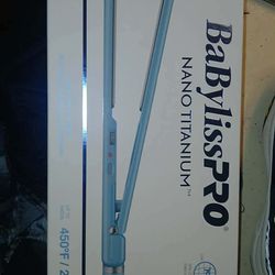 BabylissPRO Nano Titanium straightener
