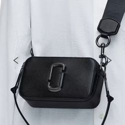 Marc Jacobs Black Camera Bag ( New with tags )