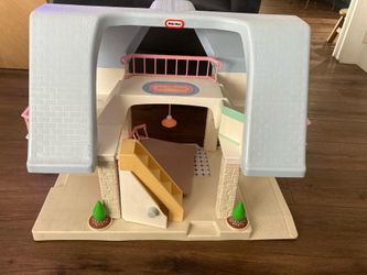 Little Tikes Dollhouse 1989