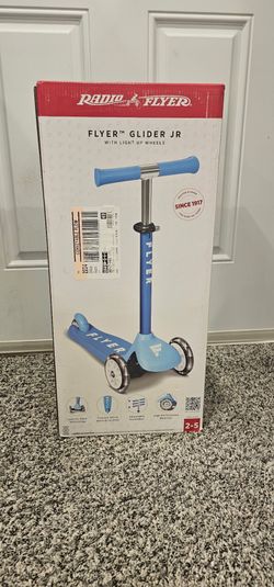 Radio Flyer Glider Jr. Scooter with Light Up Wheels, Blue, Ages 2-5 Years