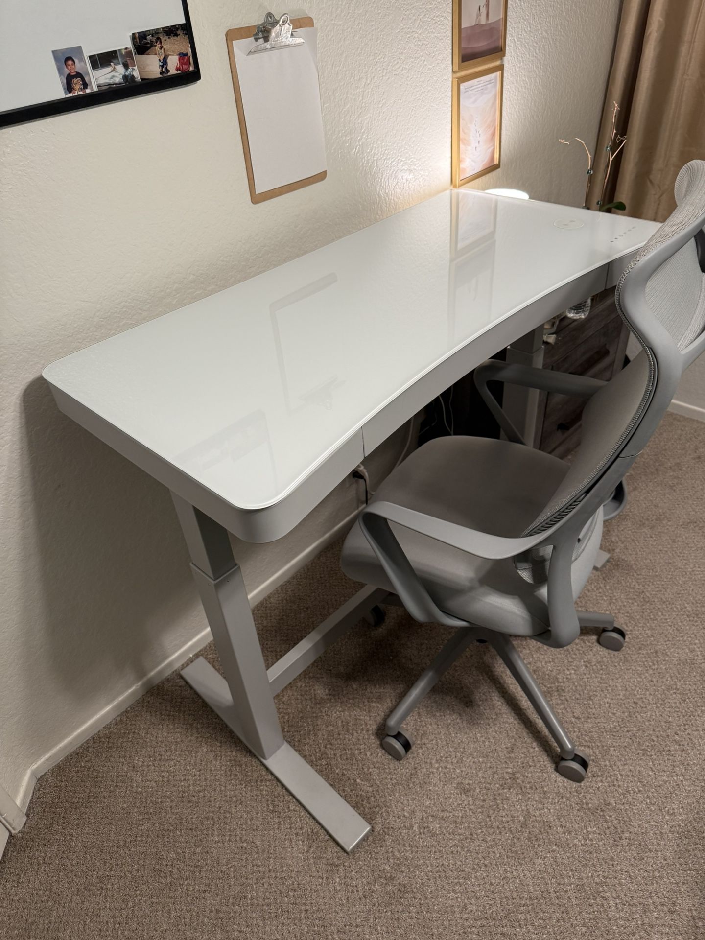 Electric Standing Desk – Glass Top, Adjustable Height, Great Condition