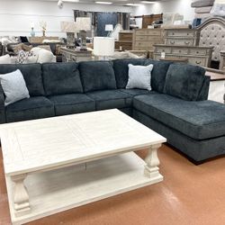 New Sectional 🔥🔥 IN STOCK SPECIAL 