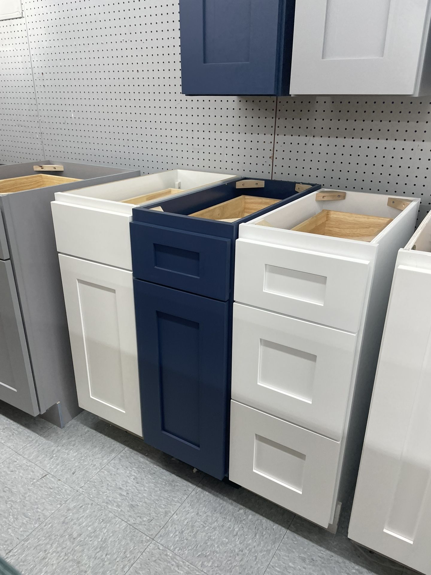 Bathroom And Kitchen Solid Wood for Sale in Federal Way, WA