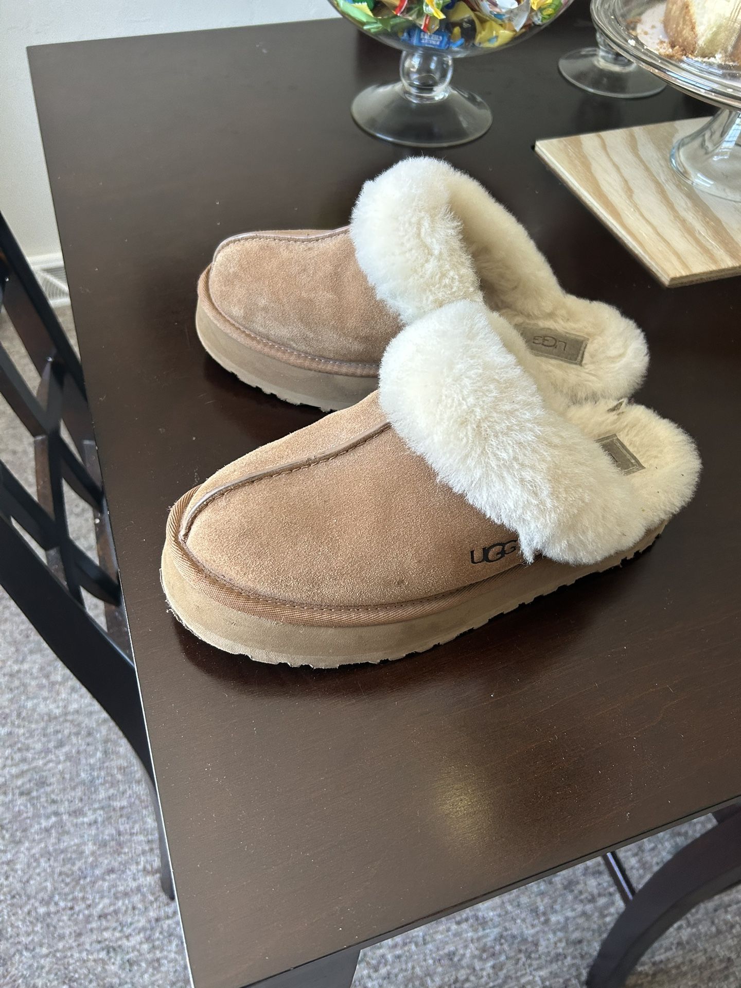 Ugg Slippers Size 9