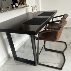 Two nice stools faux 