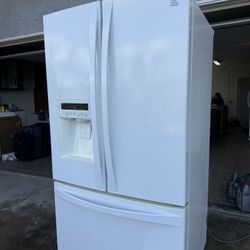 Kenmore Elite Fridge / Freezer - FREE