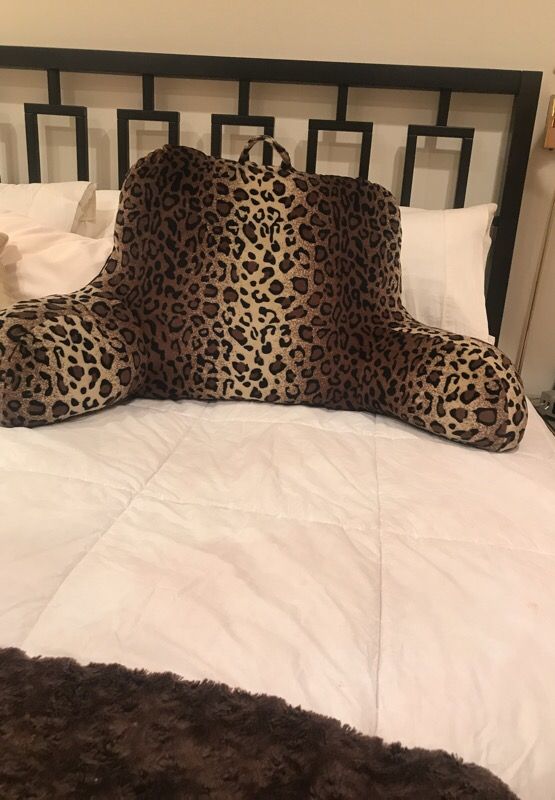 Leopard cushion back rest