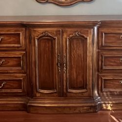 Heritage Solid Wood Bedroom Set – Dresser, Mirror, Armoire & Nightstand