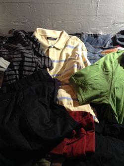 Omitir extremadamente Se infla Vendo lote de ropa de hombre, jóvenes y mujer for Sale in Miami, FL -  OfferUp