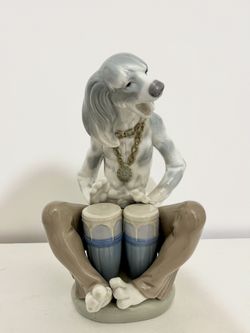 Lladro 1156 Dog playing Bongo retired