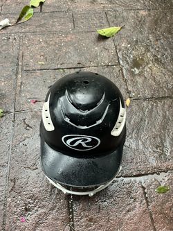 Rawling softball helmet